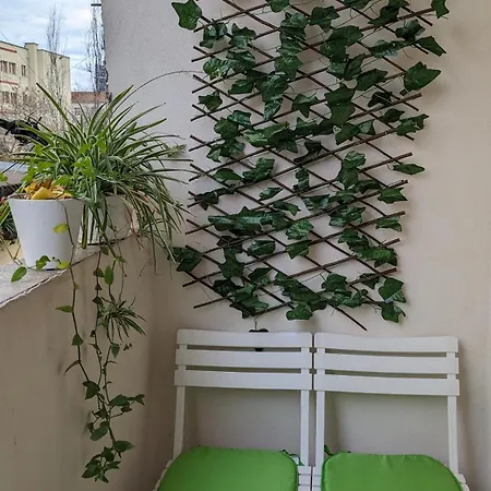 Modern Cozy 10 Min Walk To Skanderbeg Square * ティラナ