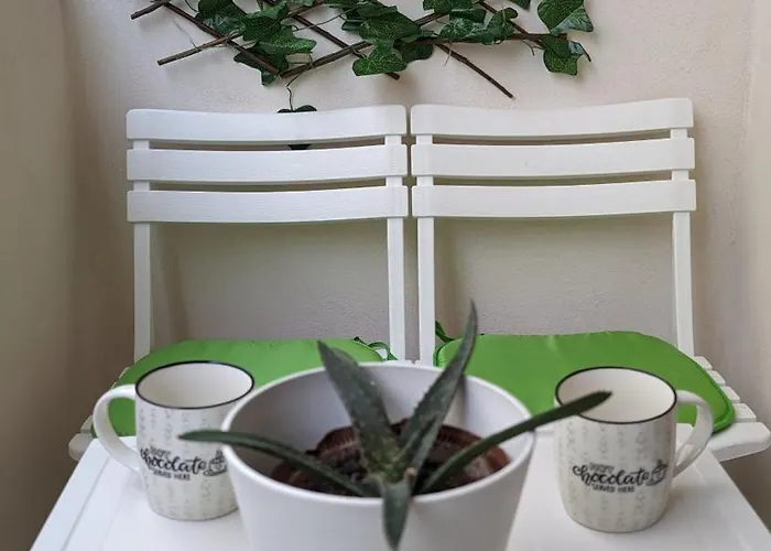 Modern Cozy 10 Min Walk To Skanderbeg Square Тирана