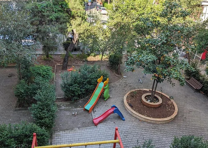 Апартаменты Modern Cozy 10 Min Walk To Skanderbeg Square